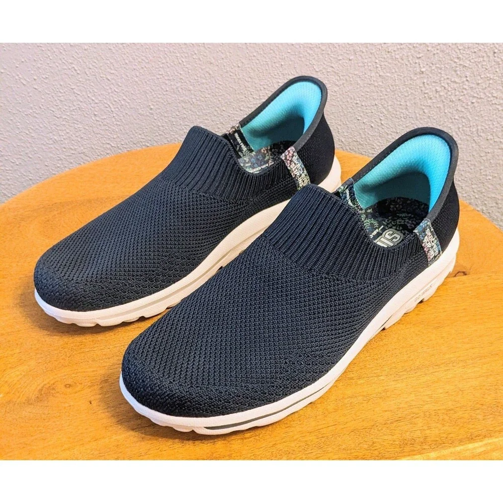 Skechers go walk